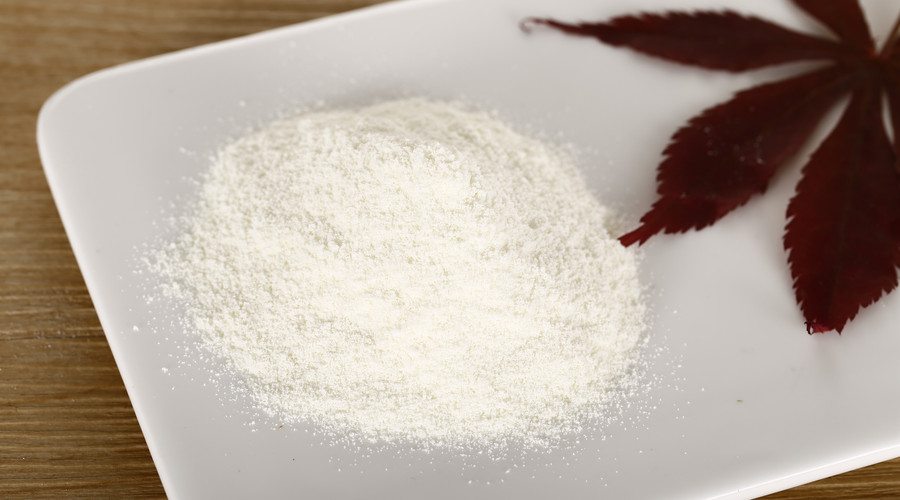 肉肉嫩嫩的小屁屁，没多久就长满红色小疙瘩，可不全是尿不湿的错