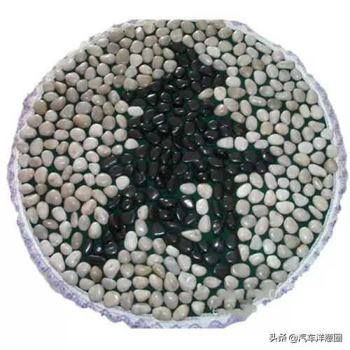 情人节开大奔接女朋友，拉开车门她却说要分手？！