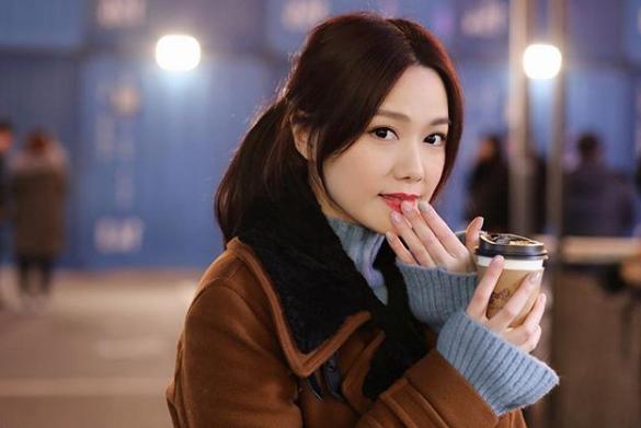 润唇膏太油怎么补救视频,润唇膏怎么去唇纹