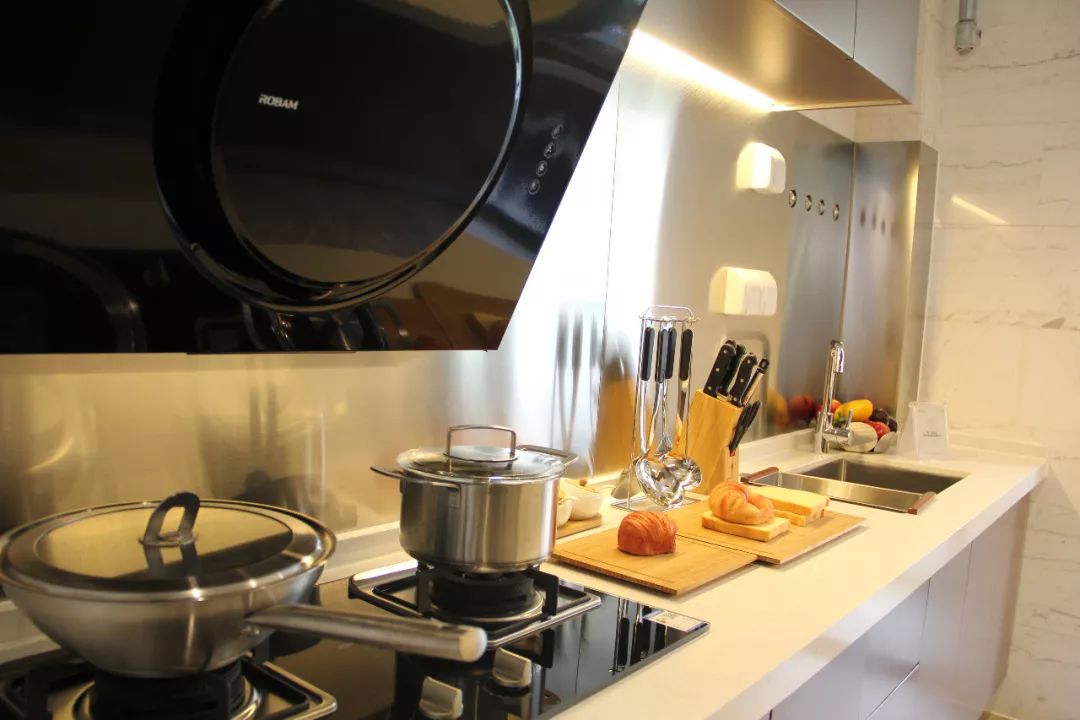 春风十里，人生得意在洋房