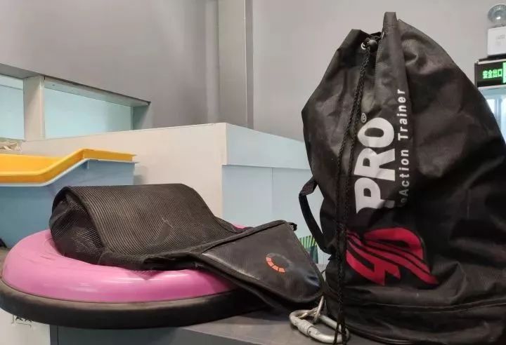 国内健身教练培训机,设备最全健身房