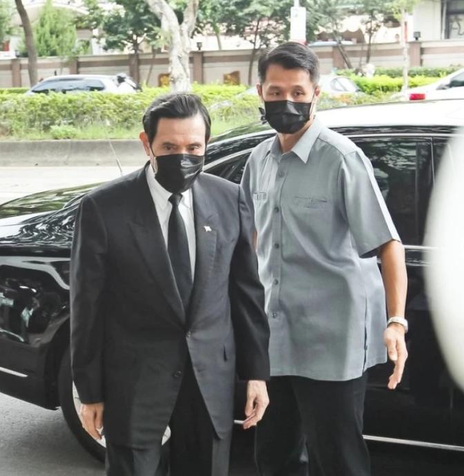 房祖名谈林凤娇哭,房祖名绿色衣服