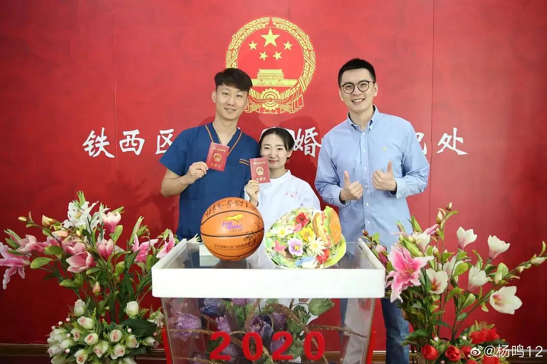 193cm体坛第一帅哥爆红，颜值惊艳：他要出道，男明星就哭吧