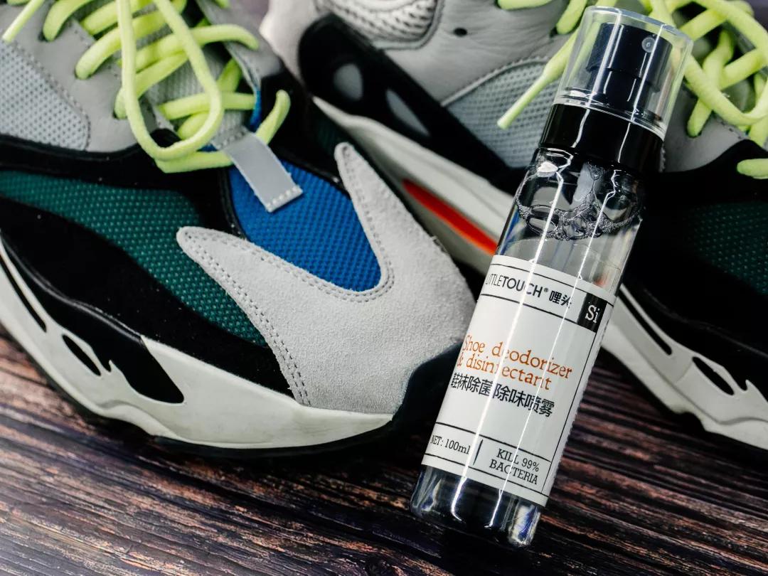 臭脚臭鞋袜不再尴尬，随身带瓶杀菌除味喷雾，轻轻一喷异味尽除