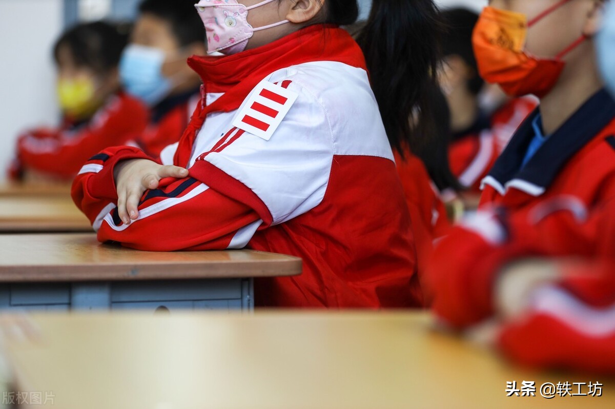 一线老师有机会找到教育局工作吗,教师去教体局好还是一线好