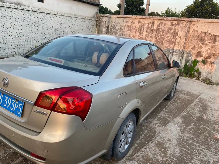 别克凯越车泡水修花了3万多,13年水淹车