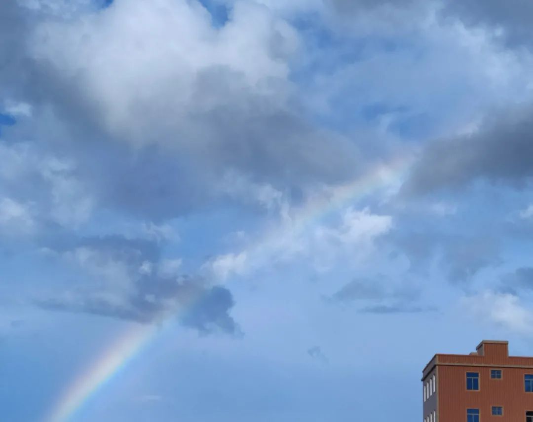 七月的晚霞好美,夏天六月的晚霞