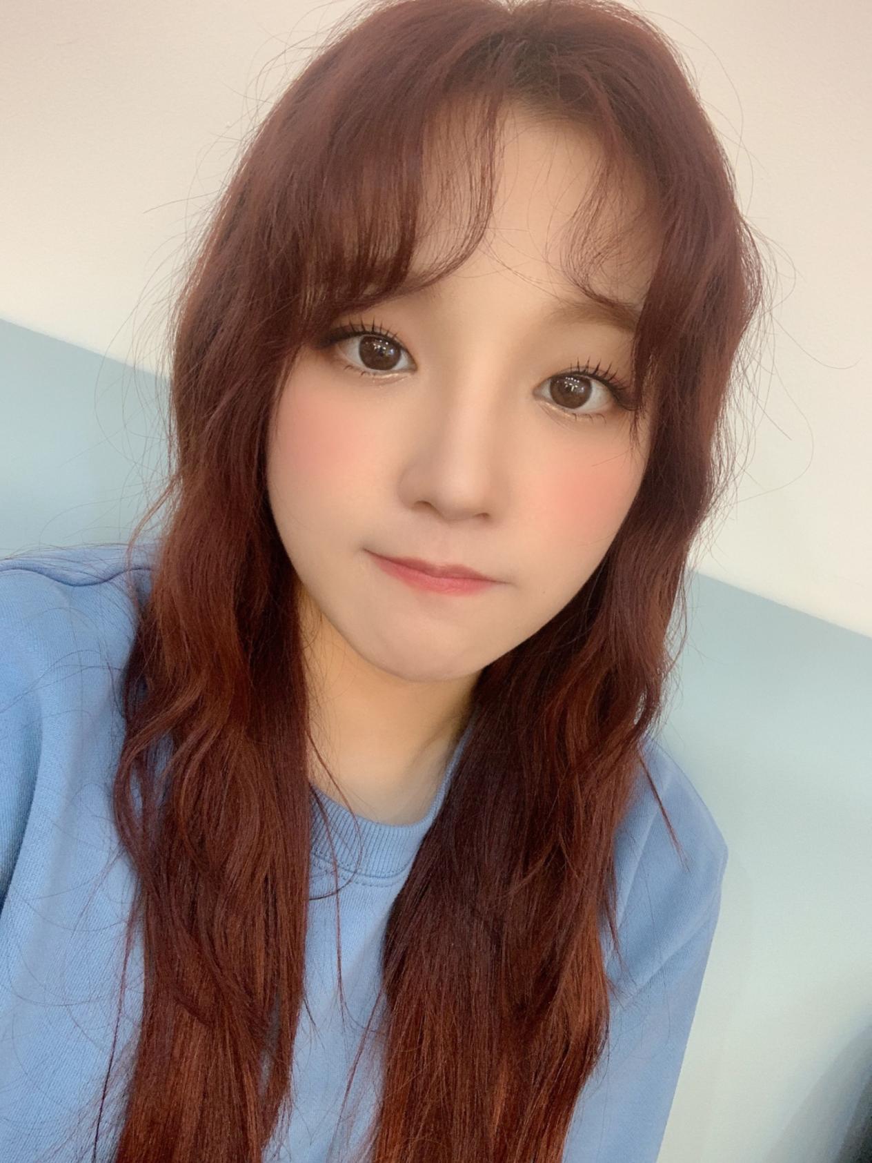 “空气刘海”不受宠了!今年流行这3款“刘海”,热巴郑爽都上头