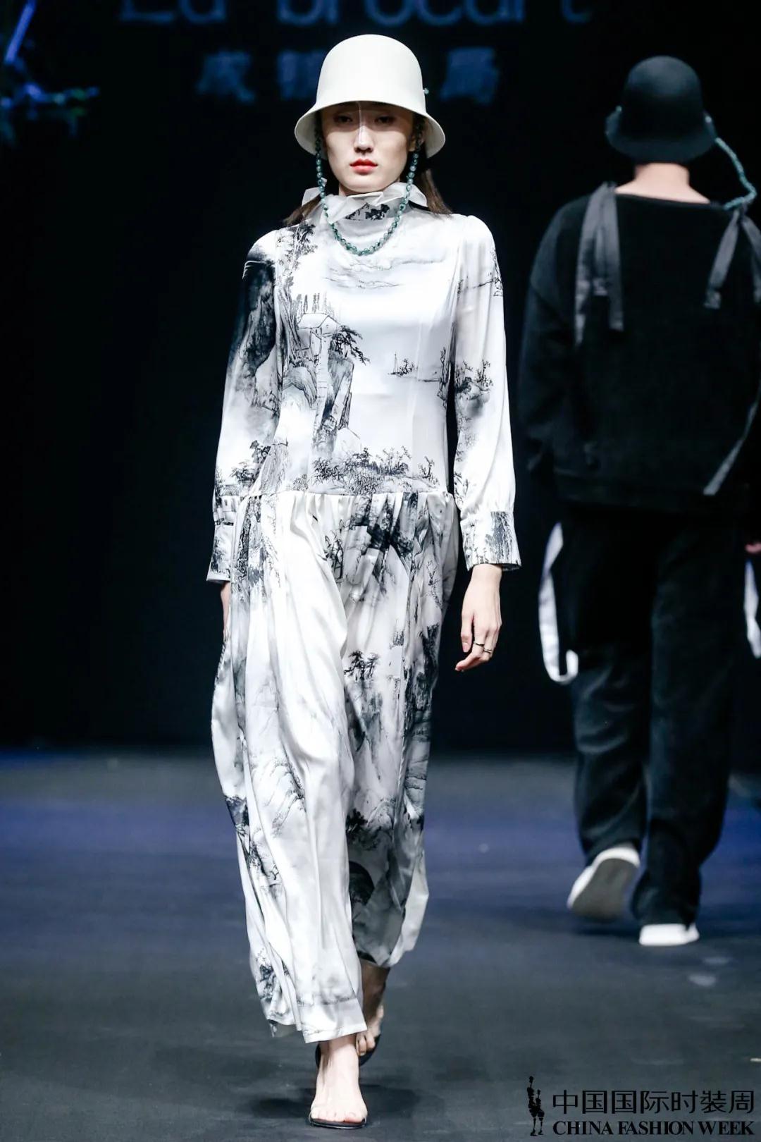 小众设计师秀场,时尚秀场精致的设计