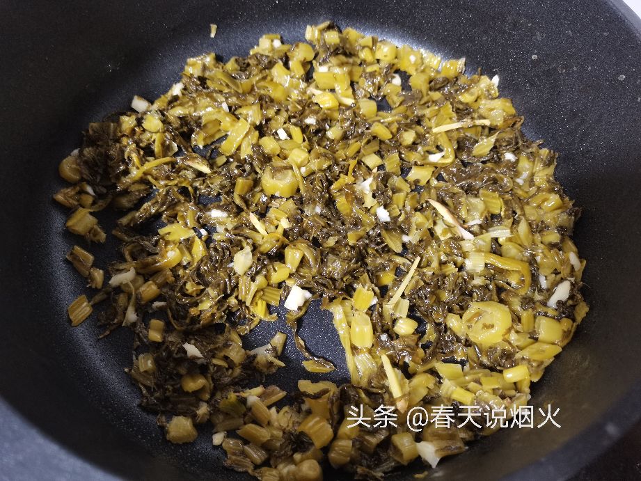 墨鱼炒什么配菜好吃又简单,墨鱼炒什么菜最好吃