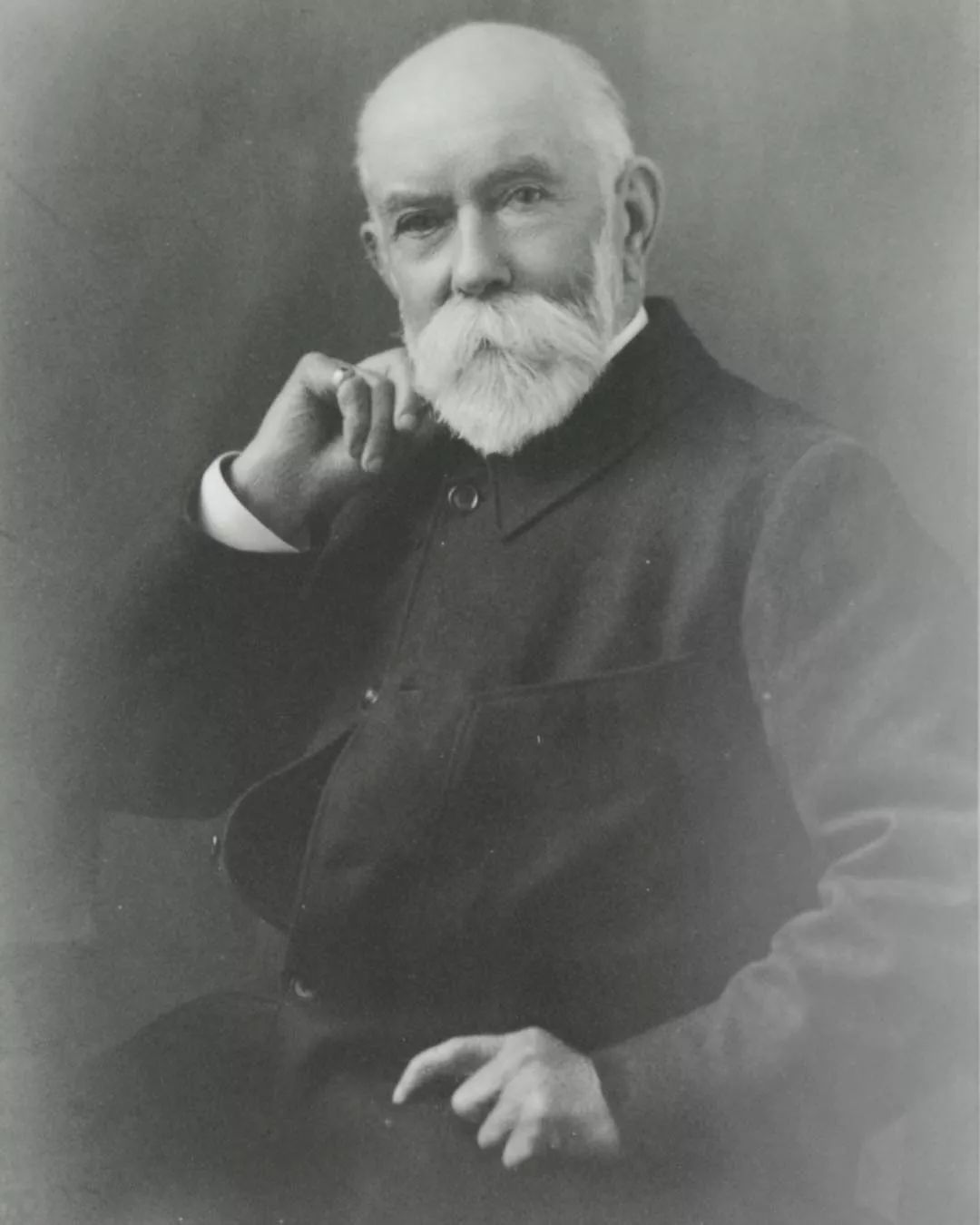 burberry哪个平台买,burberry为啥要变白标