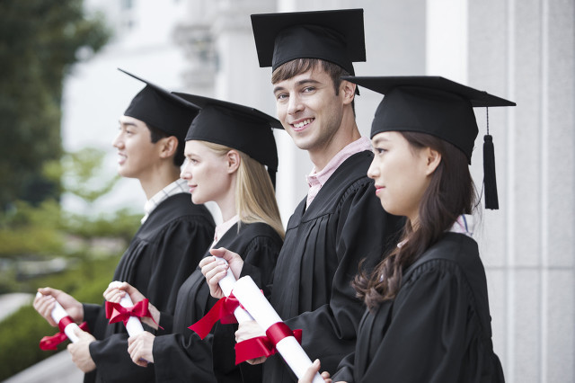 移民留学中介行业分析,旅行社为什么能抢到国博票