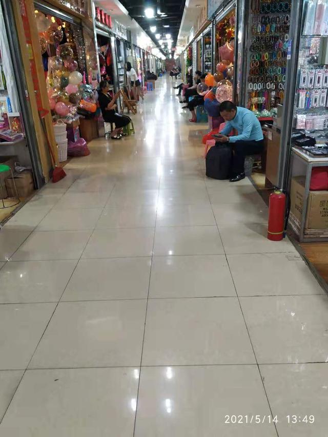 成都荷花池服装批发市场,成都荷花池批发市场二区