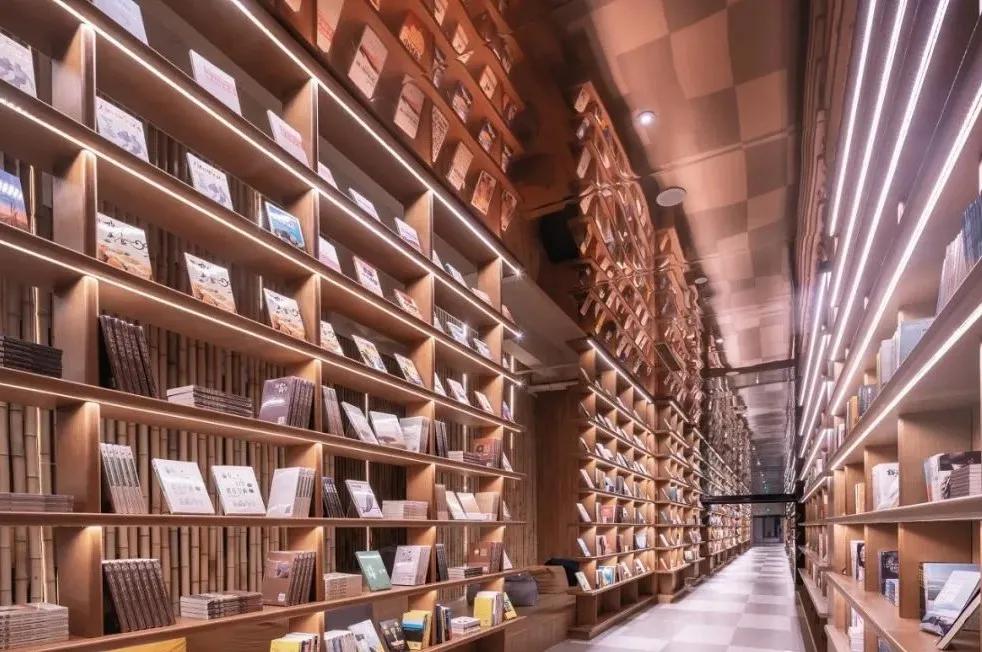 宫崎骏的眼中的世界,青岛宫崎骏的夏天在哪