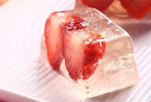 美食｜谁说甜品都很贵？8款高颜值低成本草莓甜品，一学就会