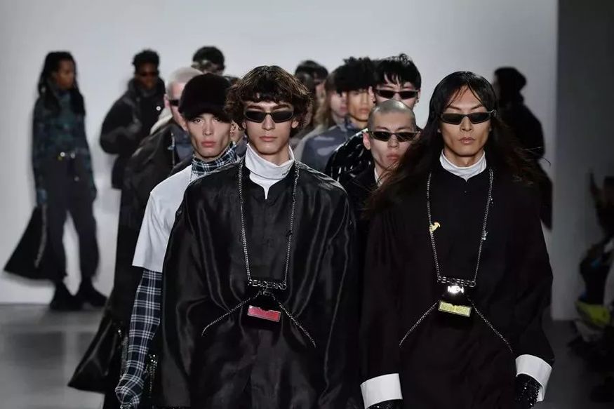 从小作坊到七八百人的工厂,从7个人小作坊起家