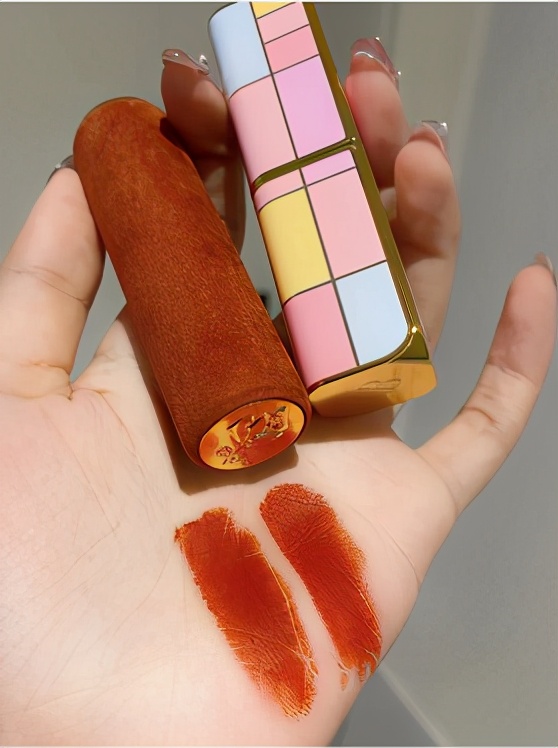 国货雾面高颜值橘色口红,开挂的大牌既视感国货口红推荐