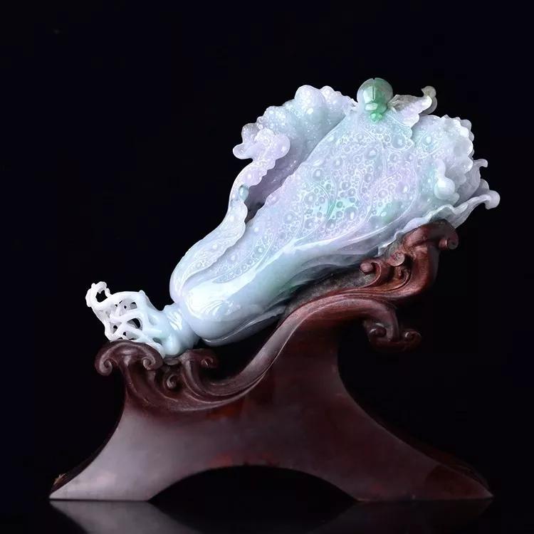 貔貅背白菜寓意是什么,玉白菜和玉貔貅哪个更招财