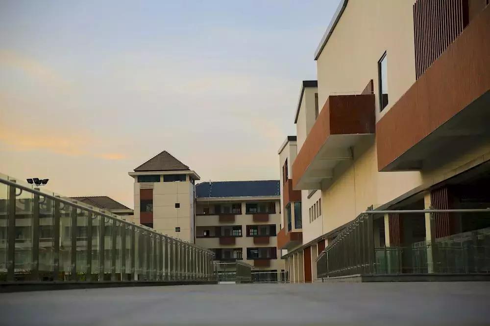 苏州新区实验中学高中有几个校区,苏州新区实验初级中学锦峰路校区