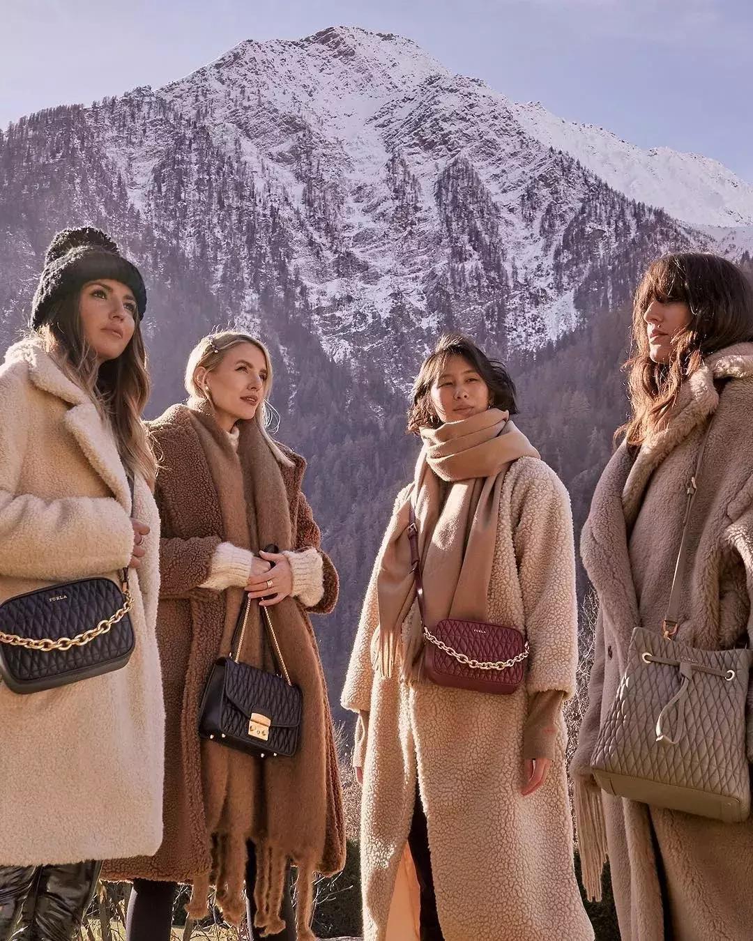 品牌女包包推荐网红款2022年新款,最近两年流行的包包品牌