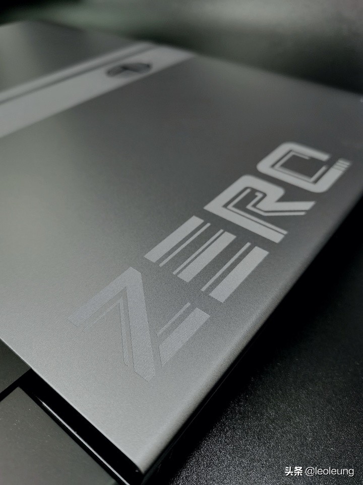 雷神zero满血高性能旗舰款测评,雷神zero3070笔记本游戏测评