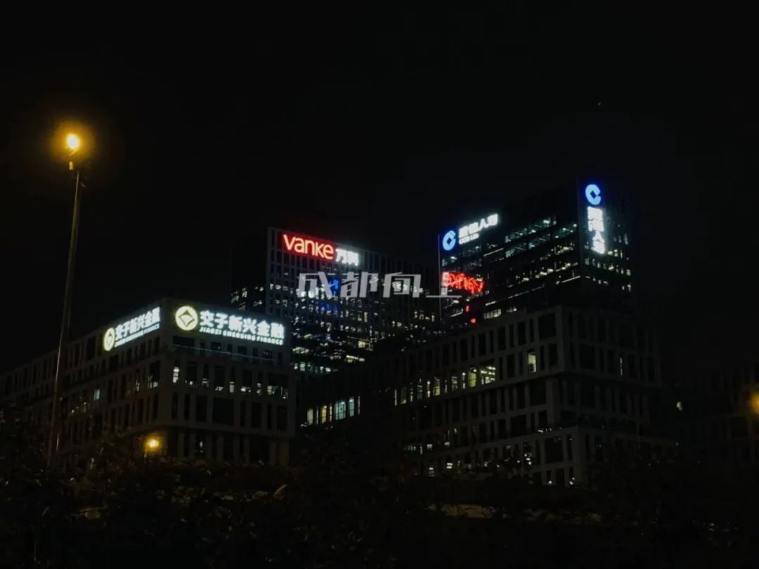 濡備綍鎶婃垚閮芥墦閫犳垚缃戠孩鍩庡競,鎬庢牱鎵嶅彲浠ヨ鎴愰兘鍙樻垚鍖椾含