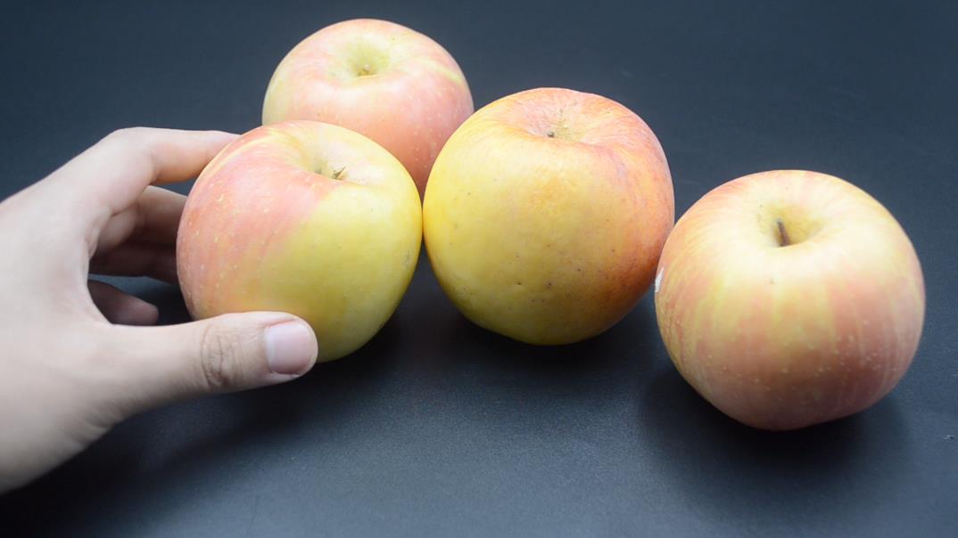 苹果要挑什么样的才好吃呢,原来苹果这么好吃