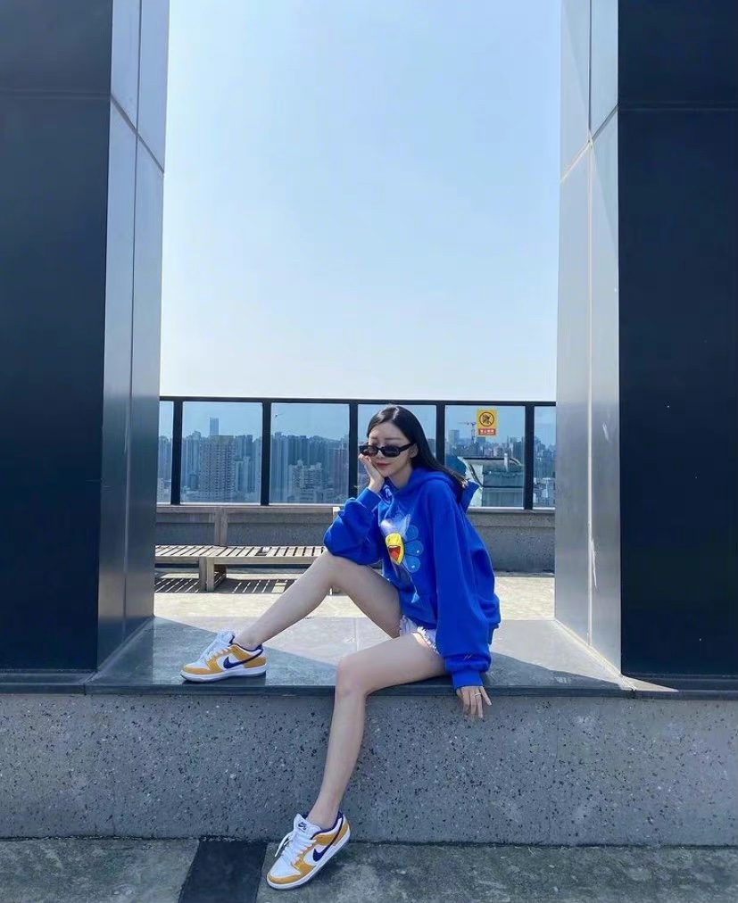 穿上百搭减龄神器卫衣阳光又活力,百搭实穿卫衣承包你春季时髦穿搭