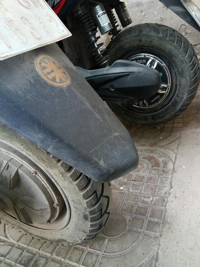 电动车真空胎被刀片划了1cm怎么补,电动车真空胎应有哪些标志