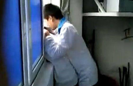 十岁孩子总想亲妈妈嘴怎么引导,怎么正确引导孩子亲嘴