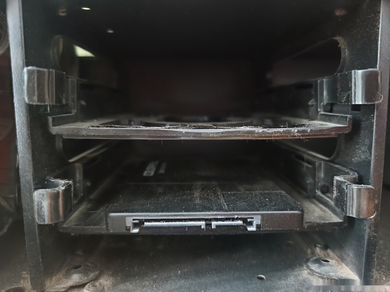 双机械硬盘怎么安装,500g固态硬盘如何安装台式电脑