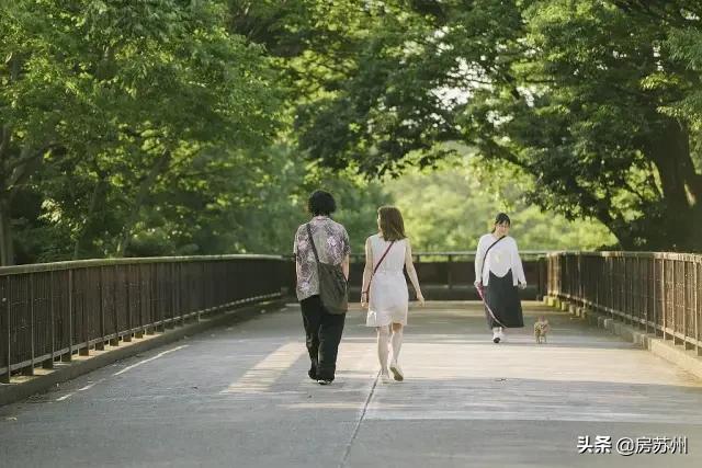 90后的我靠自己买的别墅,90后的我为了房子倾家荡产