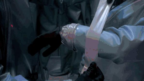 像他们那样测体温，是错的