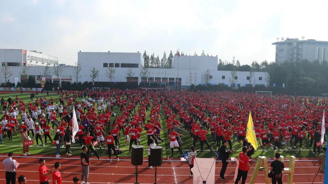 奔跑吧,少年|2019中国大学生马拉松联赛宁波大学站激情开跑