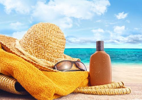 夏季阳光毒辣,宝宝娇嫩皮肤容易晒伤?家长记住4招,宝宝不难受