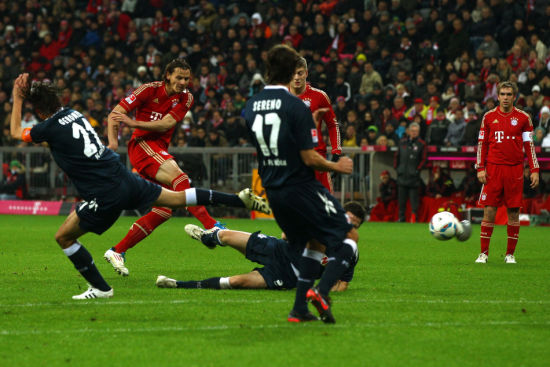 足球史上最强吊射,最远射门进球