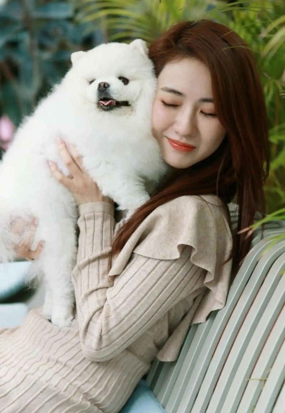 切肤之痛！TVB剧集歌后曾遭父母遗弃：激动直言绝不会弃养爱犬