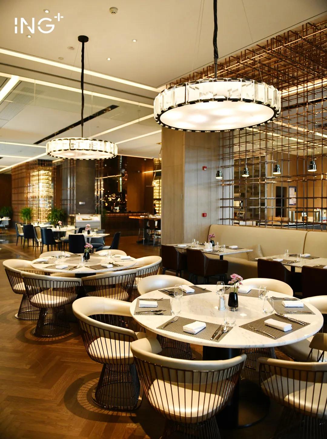 晚餐时间到！餐厅运营、清洁、设计和设计，一站式搞定