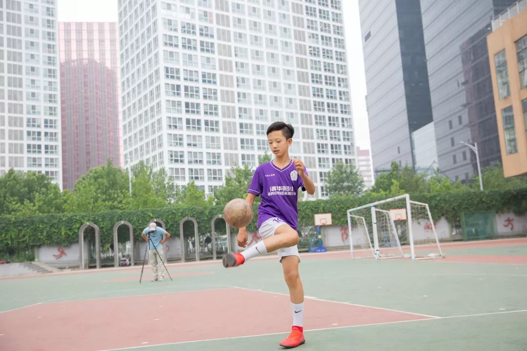 “无体育不清华”，看这所学校如何“让儿童站在运动场正中央”