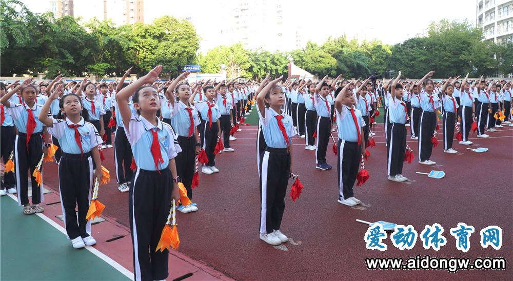 滨海九小举行足球比赛,青岛滨海学院足球比赛