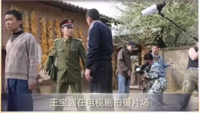 岳云鹏郭德纲大多少岁,岳云鹏14岁郭德纲26岁