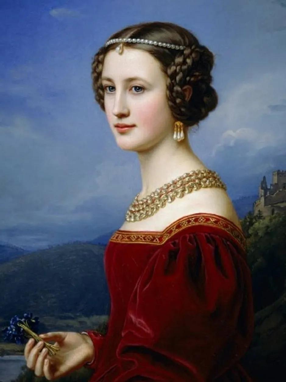 除了优雅贵气,珍珠还能休闲、叛逆、又嘻哈?