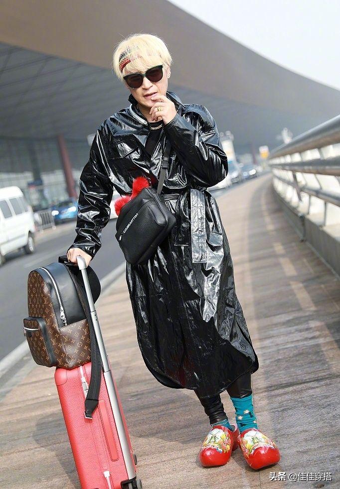 陈志朋穿网眼衫秀别样时尚,陈志朋穿什么高跟鞋