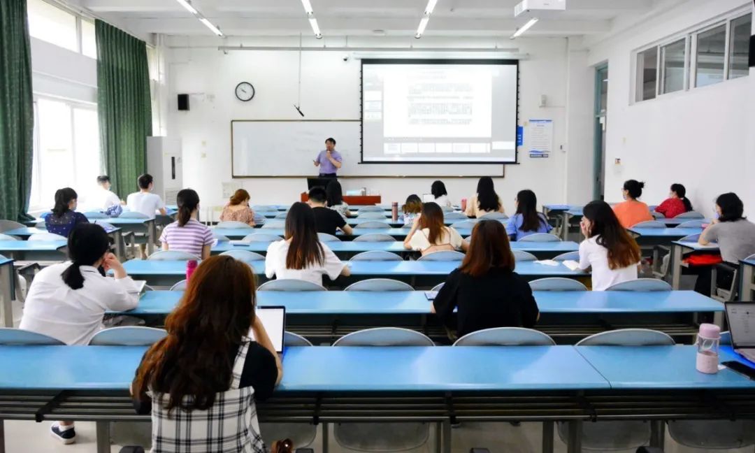 回顾：全面线下复课第一周，这依旧是你熟悉的西财课堂！