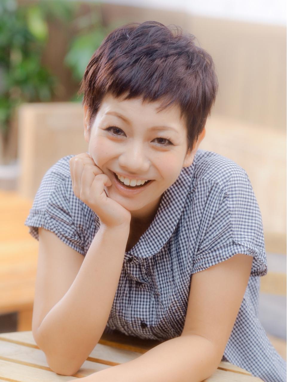 定位烫和纹理烫的区别哪个更好看,发根烫定位烫发