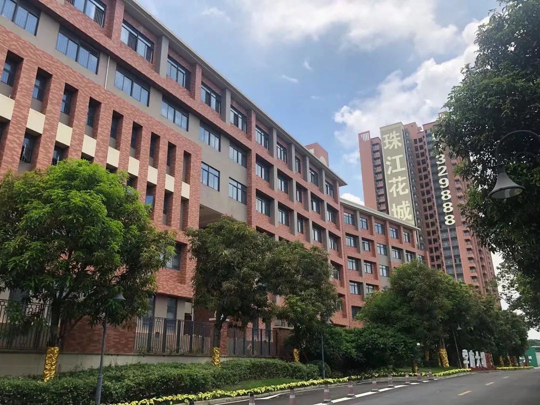 珠江花城均和小学招生,珠江花城配建的小学是哪一所