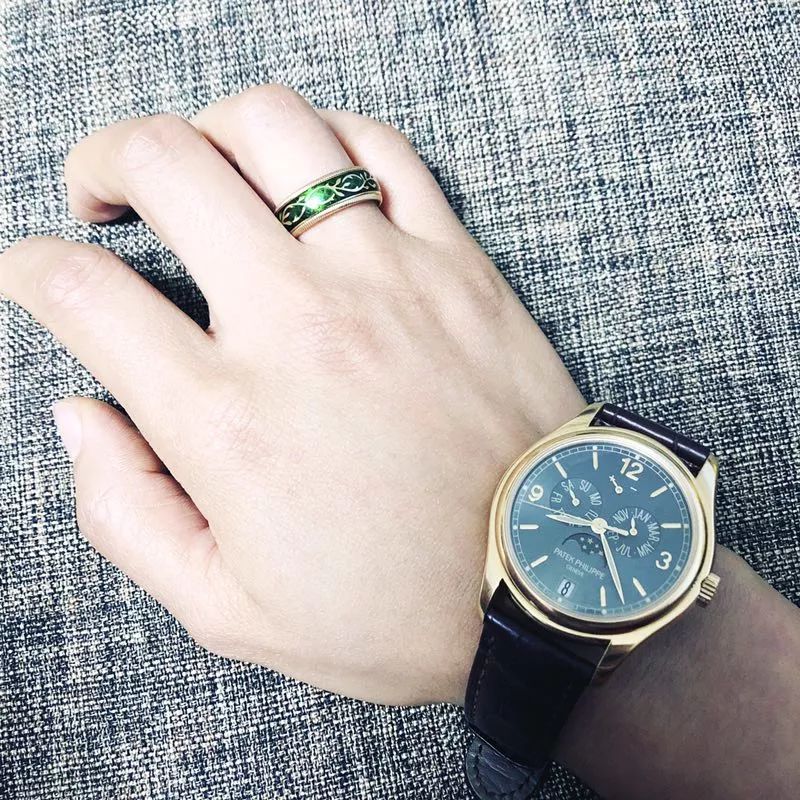 一入表坑深似海，居然有人一年买了24块手表？