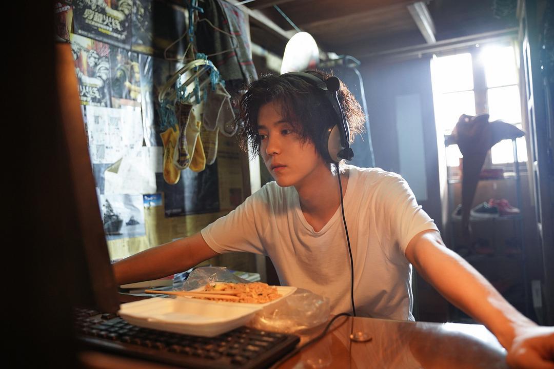 真爷们鹿晗这六年：初代流量沉浮往事