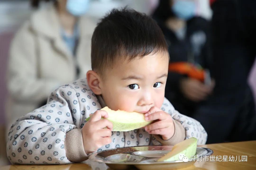 你好，小宝贝：世纪星艺术学院幼儿园新生半日体验活动