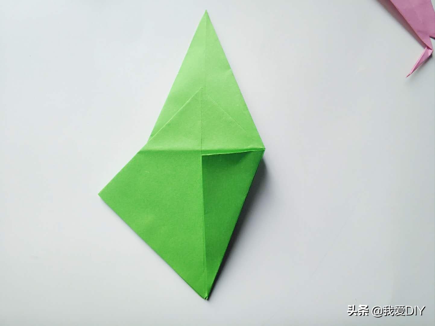 小燕子教大家折礼物盒,小燕子折法慢放视频